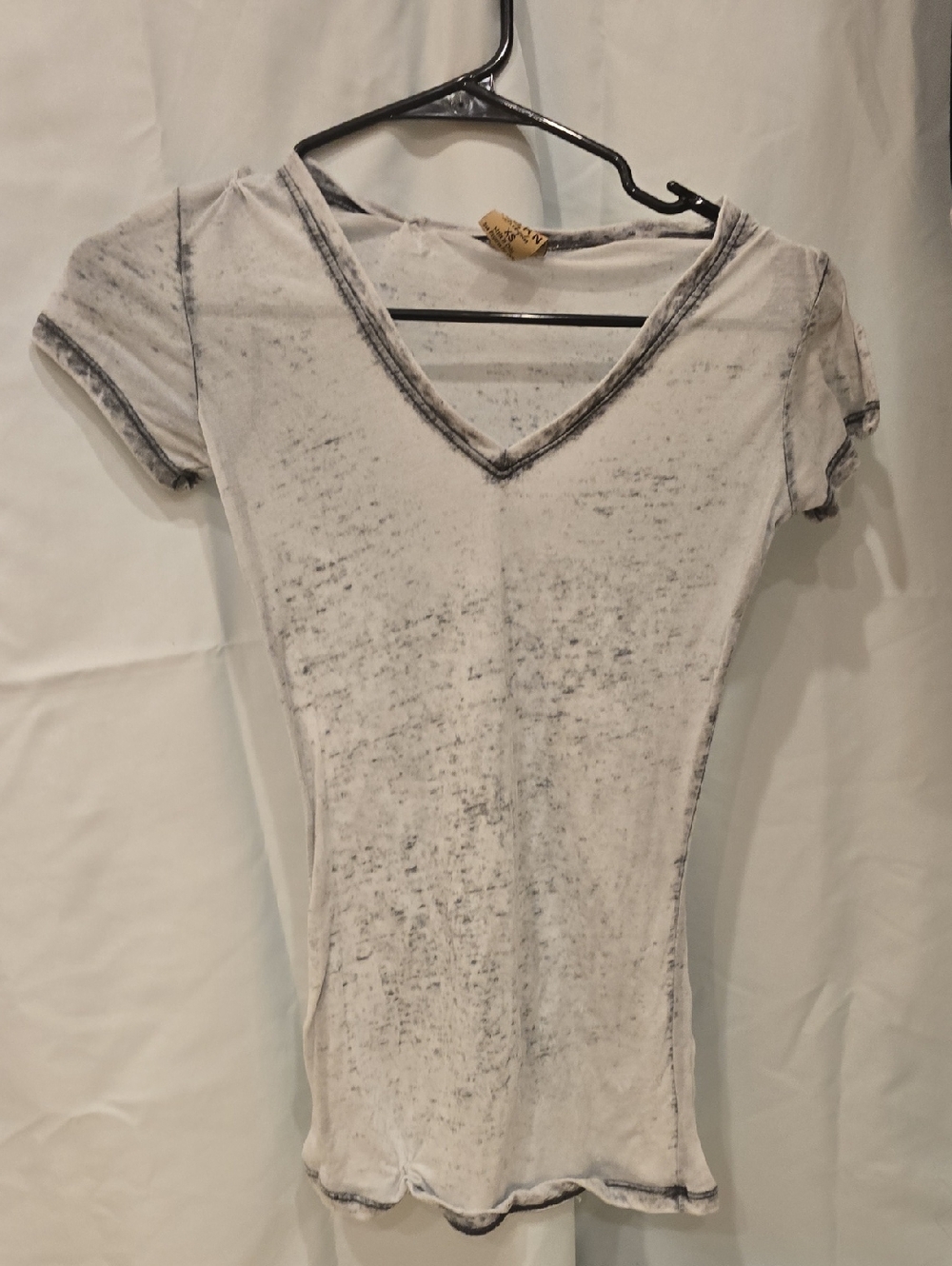 Well Worn Light Gray V-Neck Short Sleeve Tee